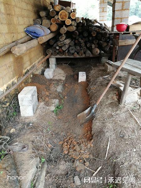 我的專用木工工棚的地板施工